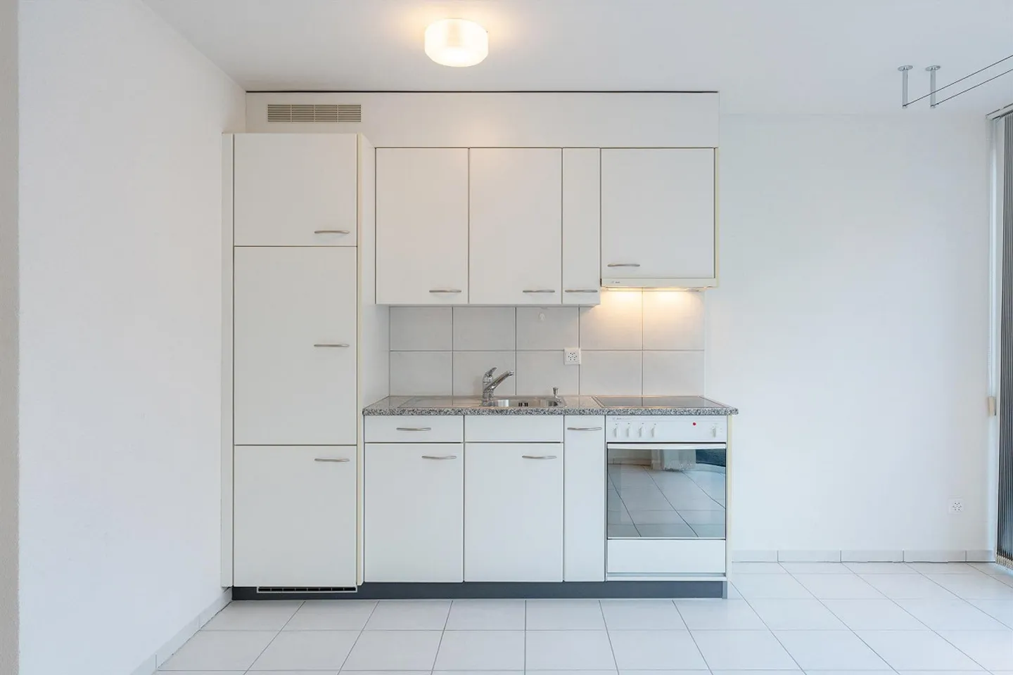 Studio centrale - Ideale per vivere o per un'attività tranquilla - Foto 7 di 13