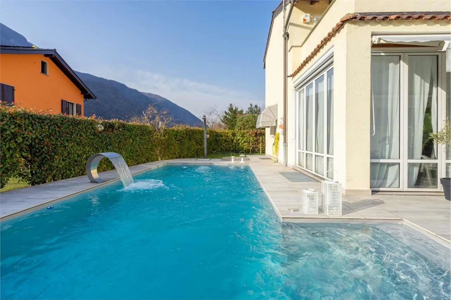 Villa mit Pool von großer Faszination - Foto 1 von 13