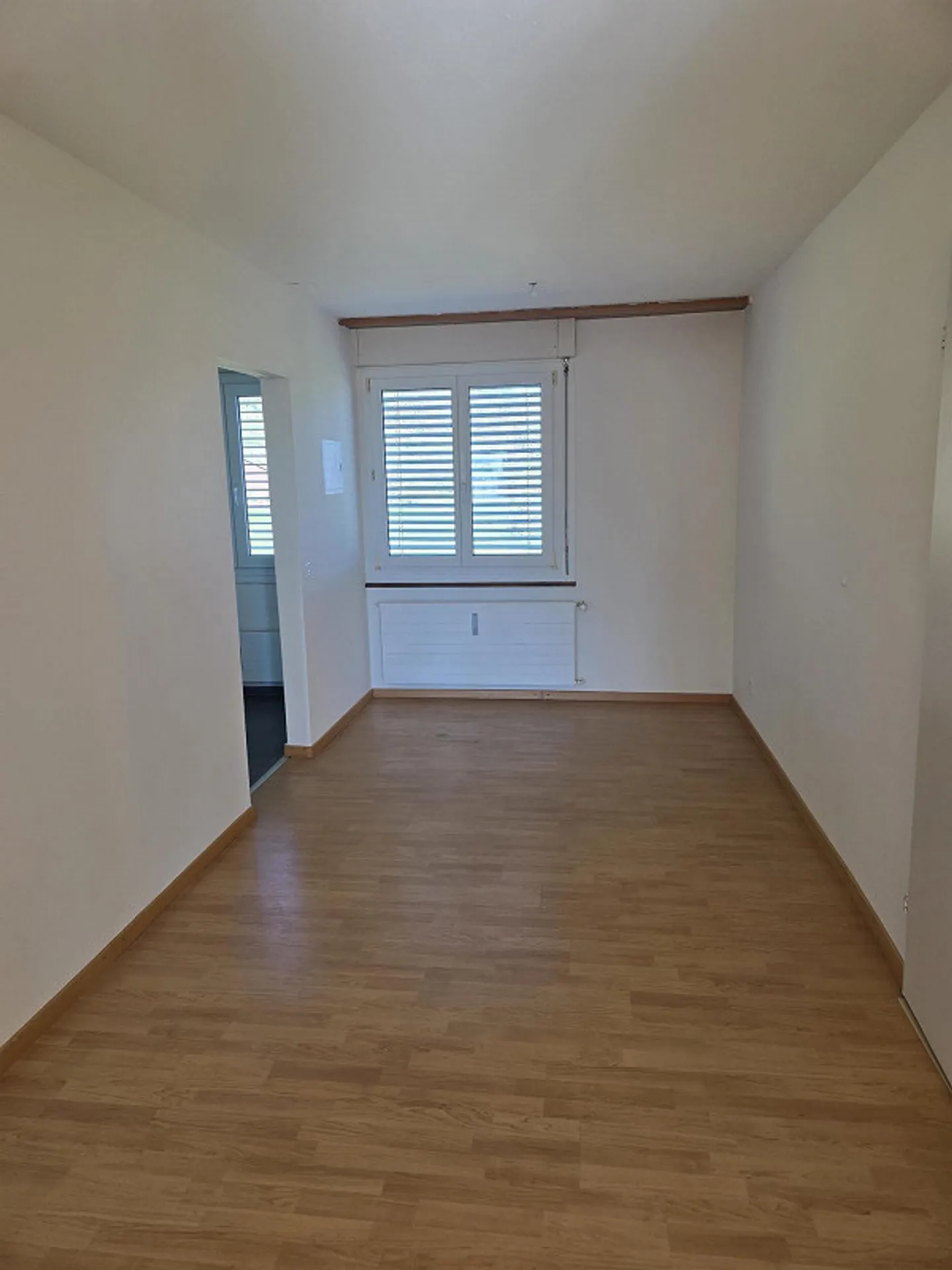 Luminoso appartamento di 3,5 stanze in un quartiere tranquillo - Foto 5 di 9