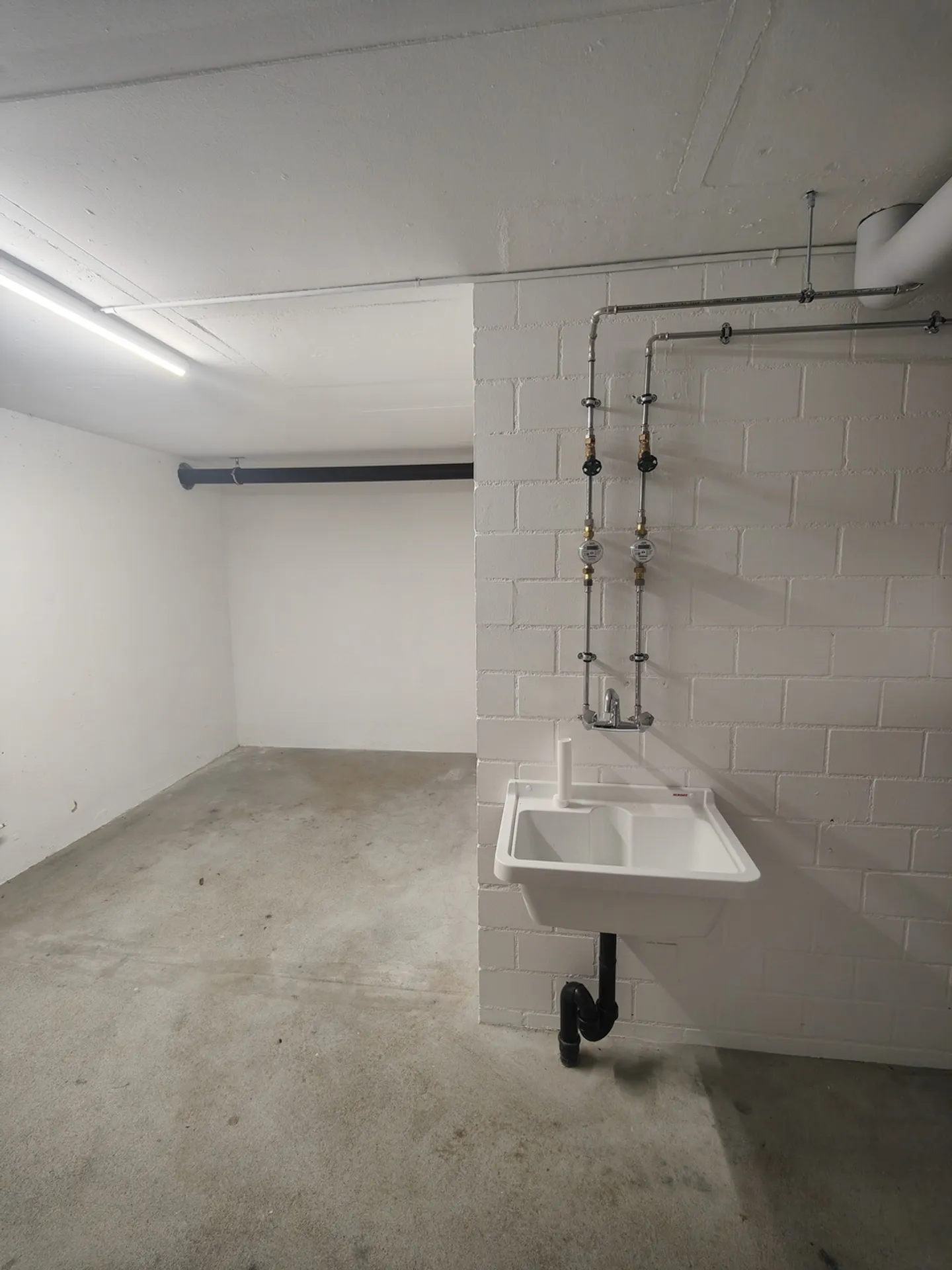 23.7m2 Salle de stockage Suhr - Gönhardweg 11A (DISPONIBLE À PARTIR DU 10.1.26) - Photo 5 sur 13