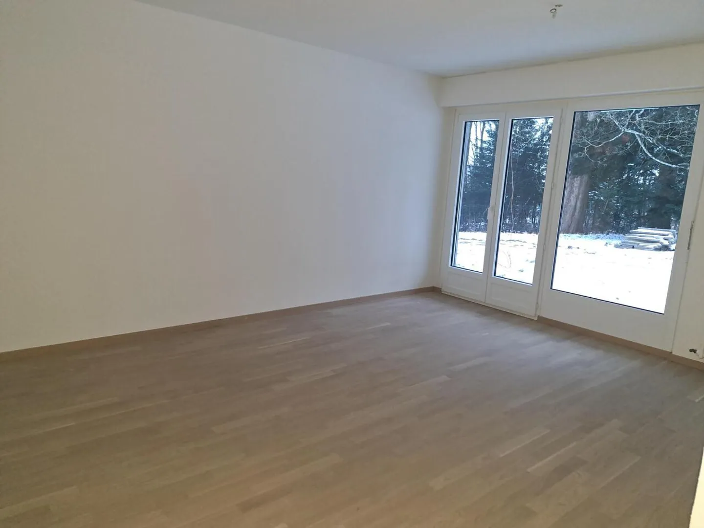 APPARTEMENT AVEC RÉNOVATION, TERRASSE ET ENTRÉE - Photo 4 sur 7