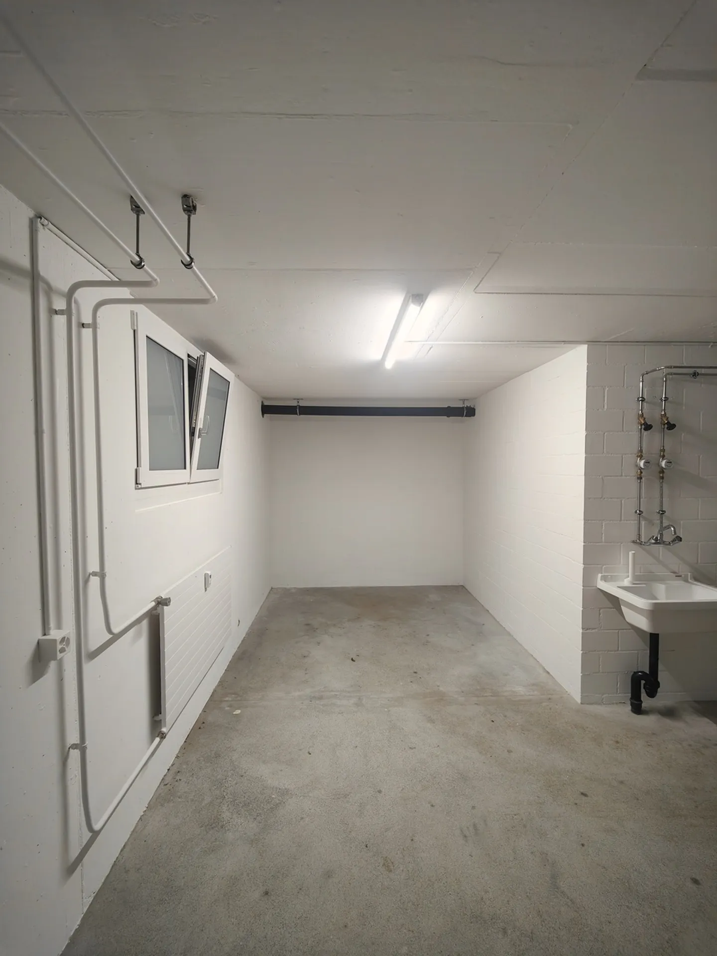 23.7m2 Salle de stockage Suhr - Gönhardweg 11A (DISPONIBLE À PARTIR DU 10.1.26) - Photo 6 sur 13