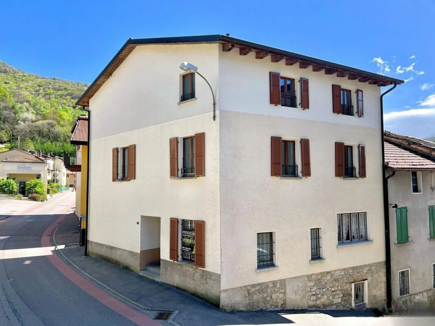 Wunderschönes Doppelhaus - Foto 2 von 15