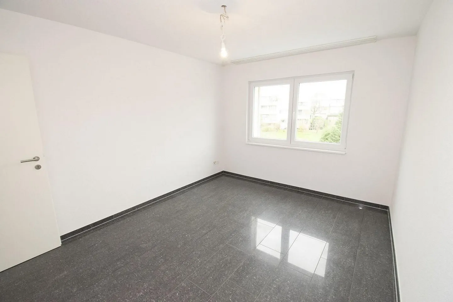 Moderne Wohnung in zentraler Lage - Foto 11 von 12