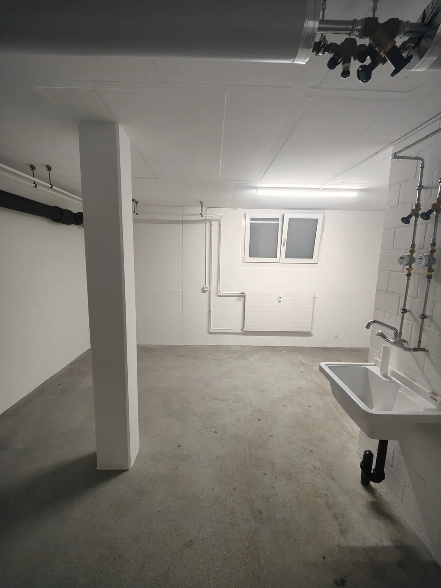 23.7m2 Salle de stockage Suhr - Gönhardweg 11A (DISPONIBLE À PARTIR DU 10.1.26) - Photo 8 sur 13