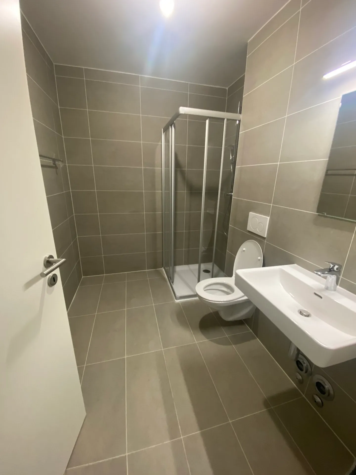 Neues Studio-Apartment im 2. Stock eines Neubaus - Foto 2 von 9