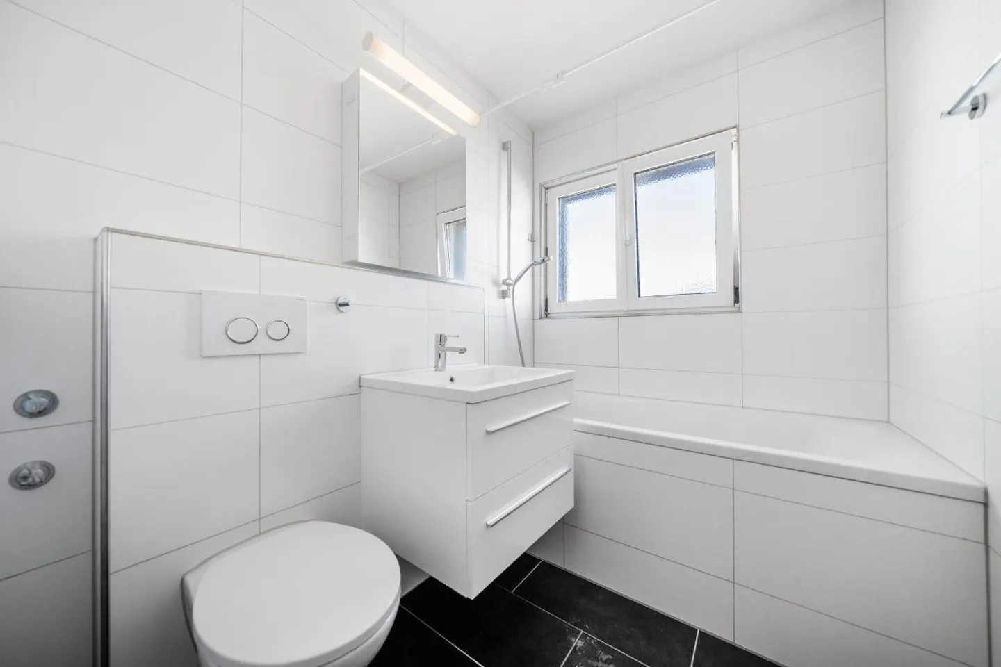 Appartement en copropriété de 3,5 pièces dans un emplacement central - Photo 5 sur 8