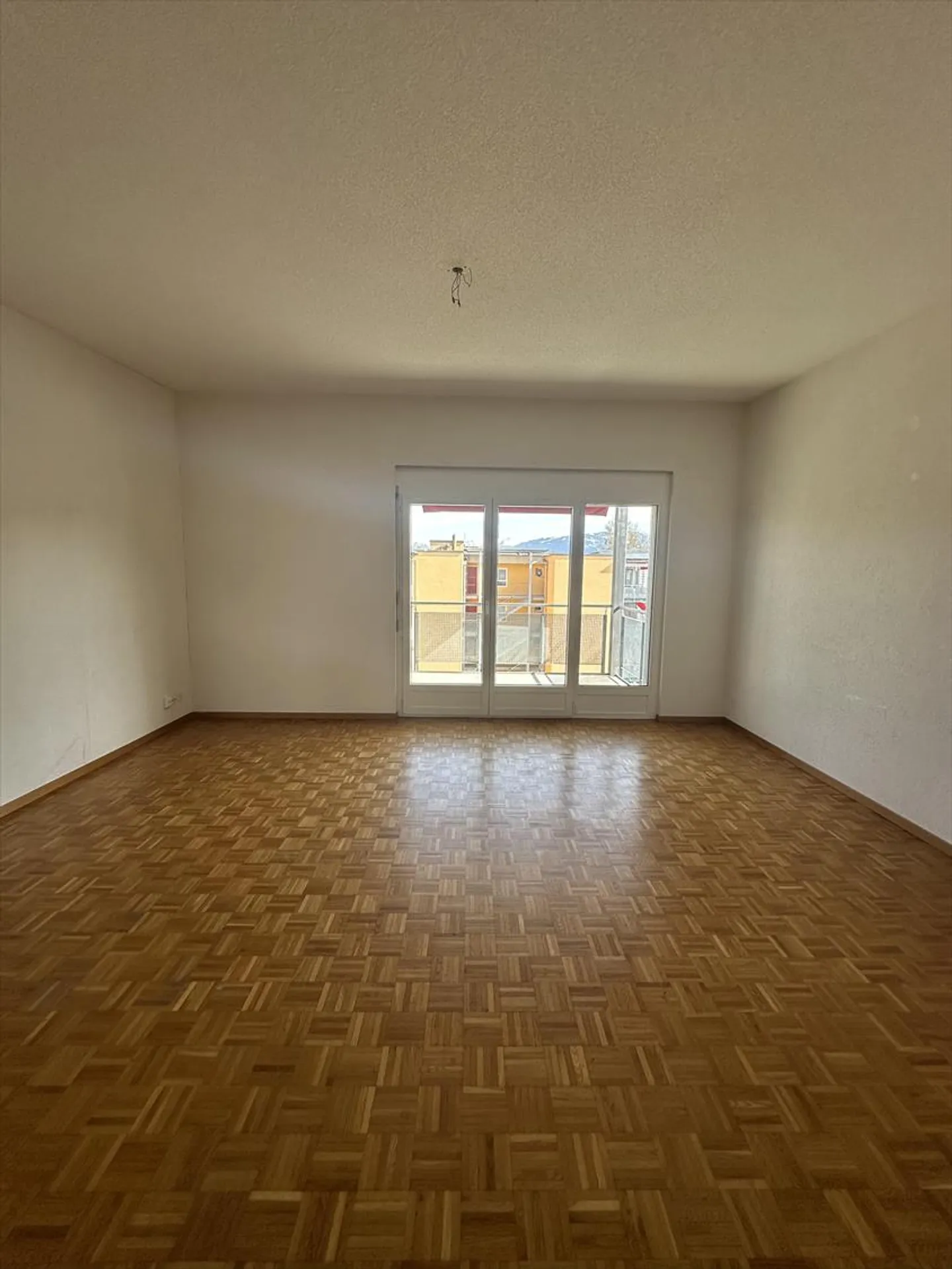 3-Zimmer-Wohnung von ca. 76 m² im 1. Stock - Foto 3 von 6