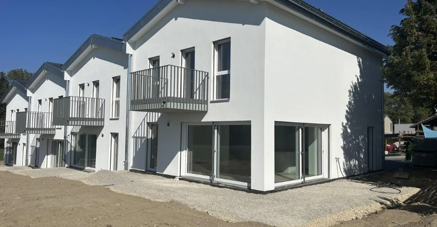 ULTIMA VILLA DISPONIBILE GLETTERENS IN VENDITA VILLA CONTIGUA - Foto 1 di 9