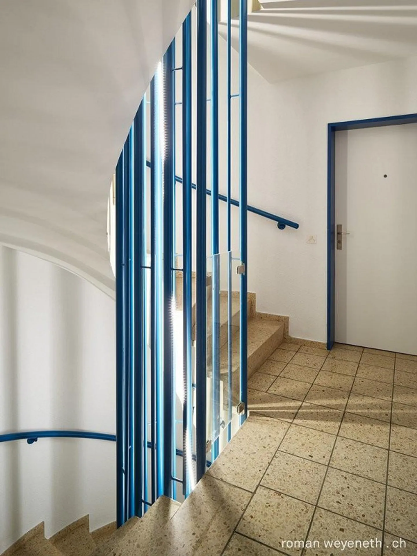 Quartier résidentiel calme près du Rhin - Photo 2 sur 7