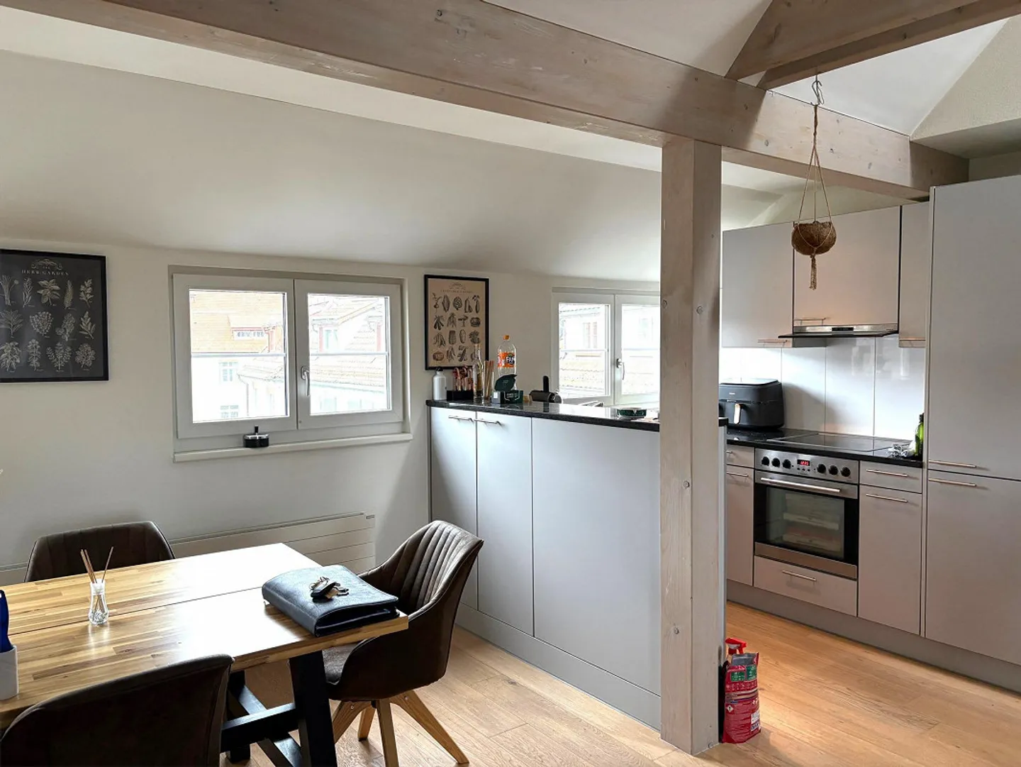 grosszügige Dachwohnung mit Galerie - Foto 3 von 17