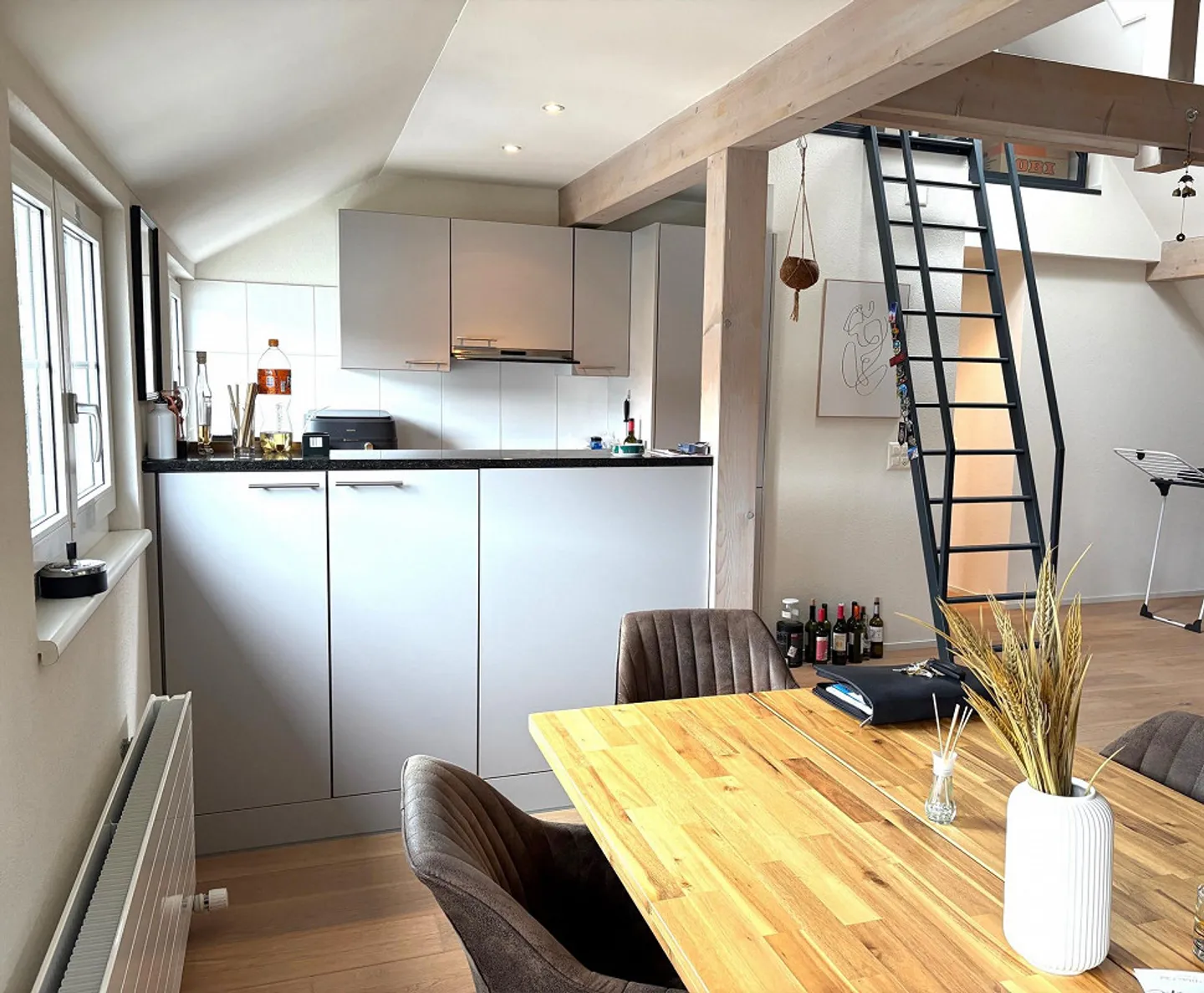 grosszügige Dachwohnung mit Galerie - Foto 5 von 17