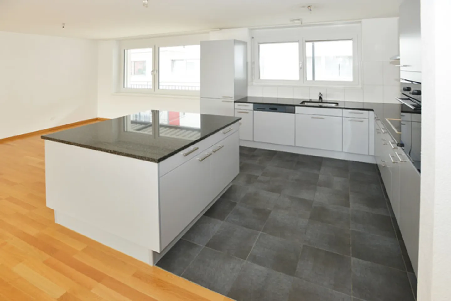 Live. Enjoy. Relax. - Photo 5 of 7