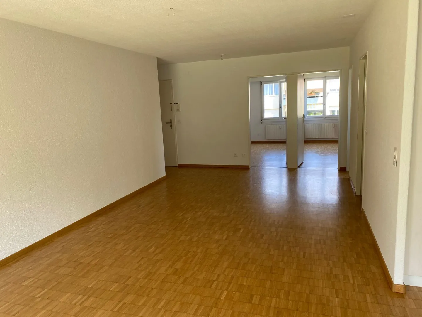 Grosszügige Wohnung mit Balkon - Foto 6 von 11