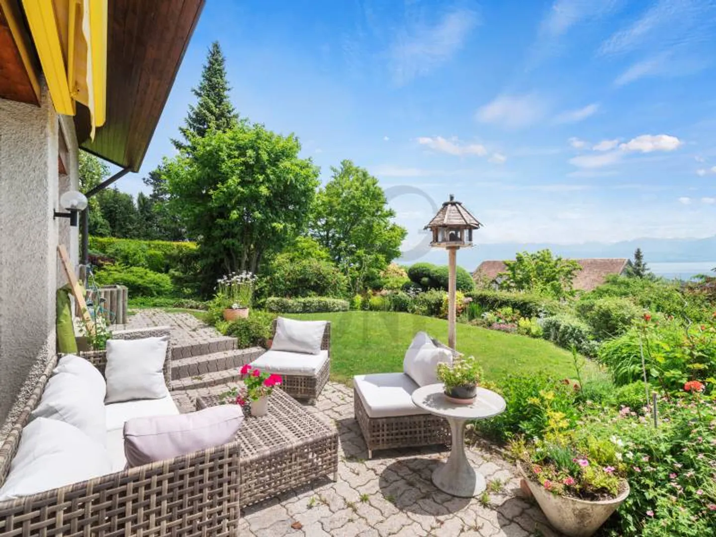 5-room House - Photo 2 of 8