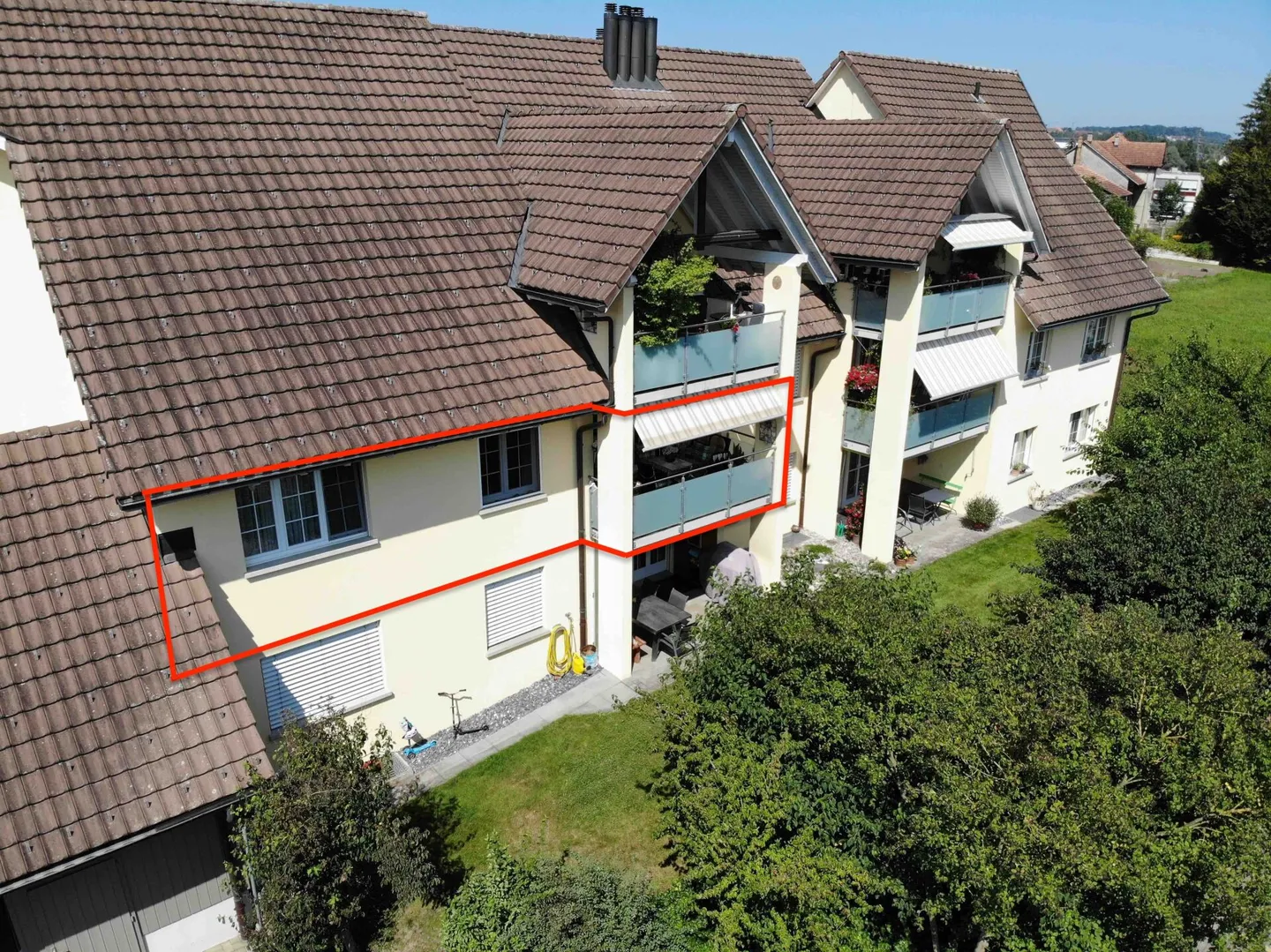 Vivre dans le vert : Appartement spacieux de 5,5 pièces à Erlen - Photo 3 sur 27