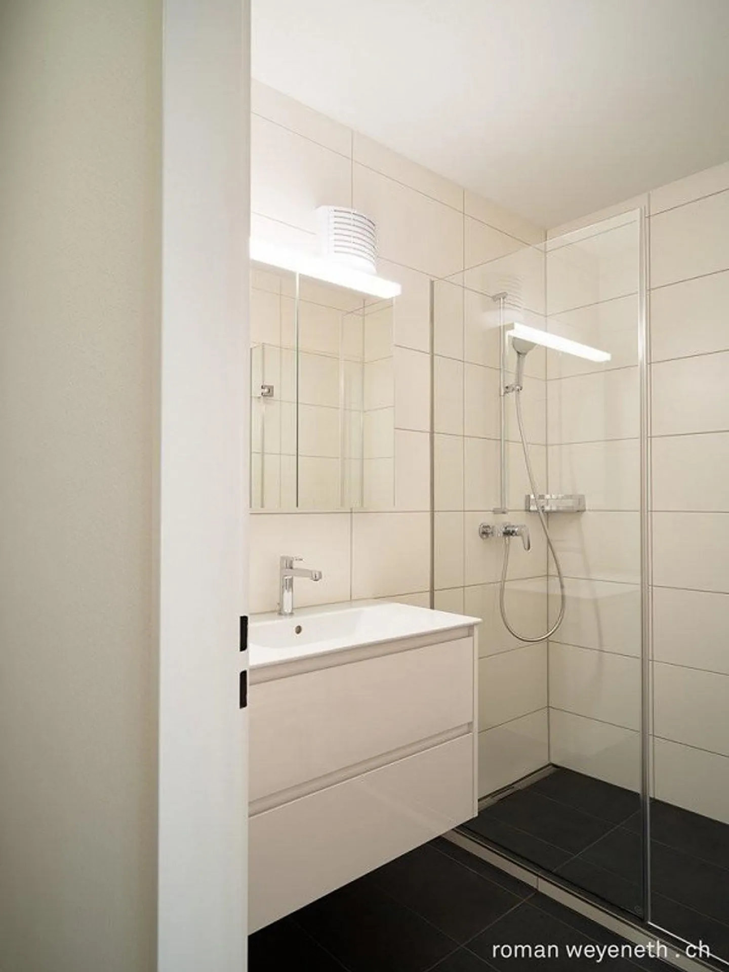 Quartier résidentiel calme près du Rhin - Photo 3 sur 7