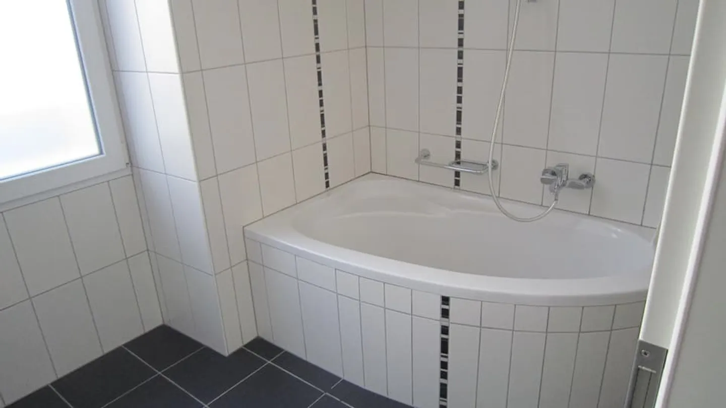 Magnificent 4.5-room apartment with large balcony - Photo 9 of 10