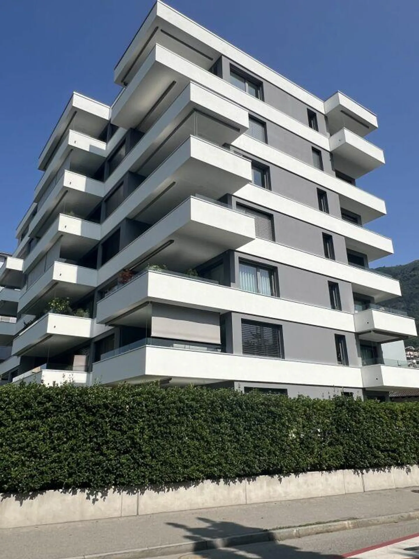 Appartamento esclusivo di 3,5 stanze con grande terrazza a Locarno - Foto 10 di 10