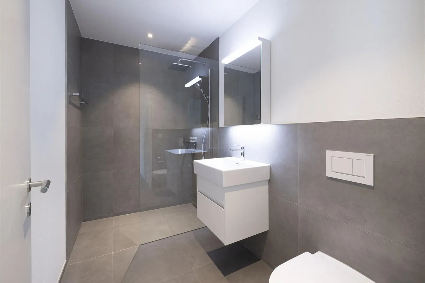 Appartement moderne de 2,5 pièces au 1er étage - Photo 6 sur 7