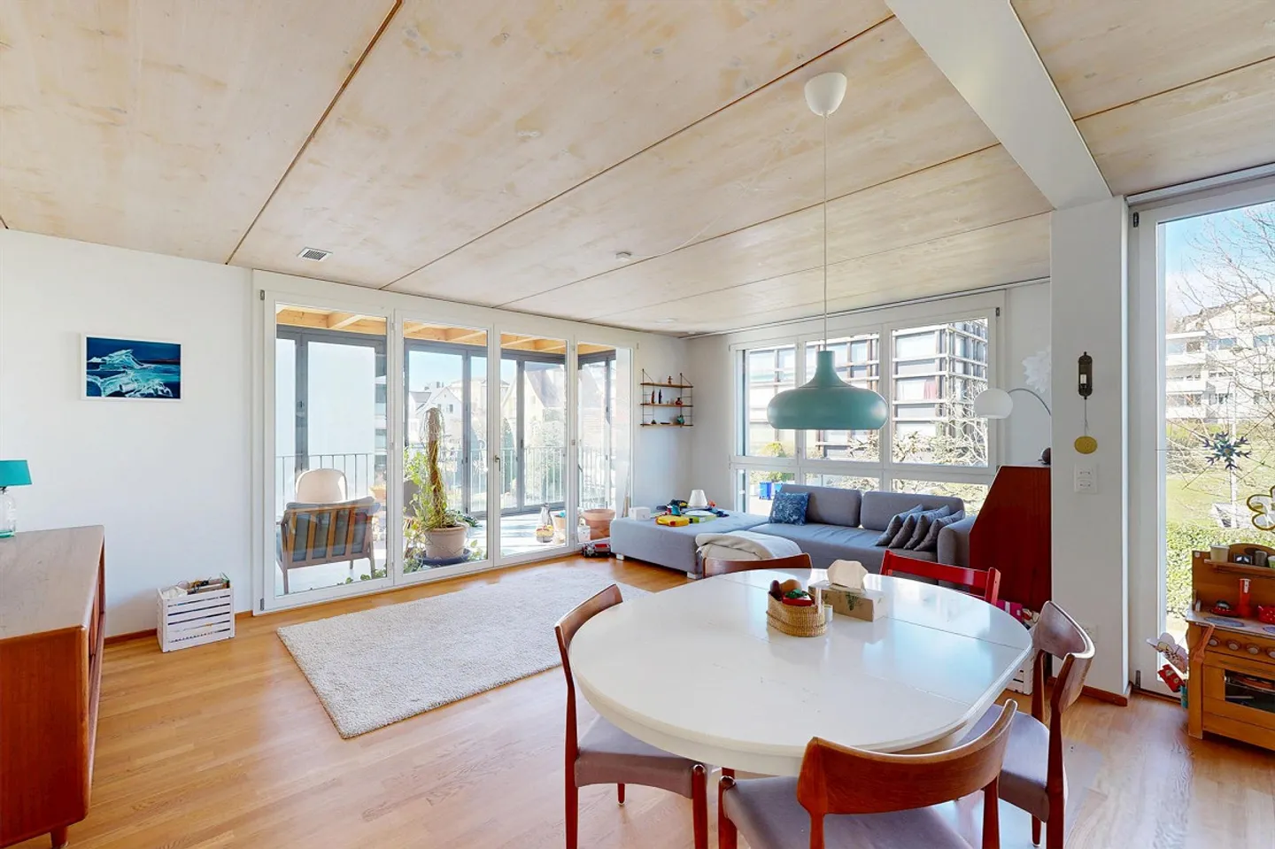 Appartamento di 4,5 stanze con giardino d'inverno e stanza hobby - Foto 9 di 16