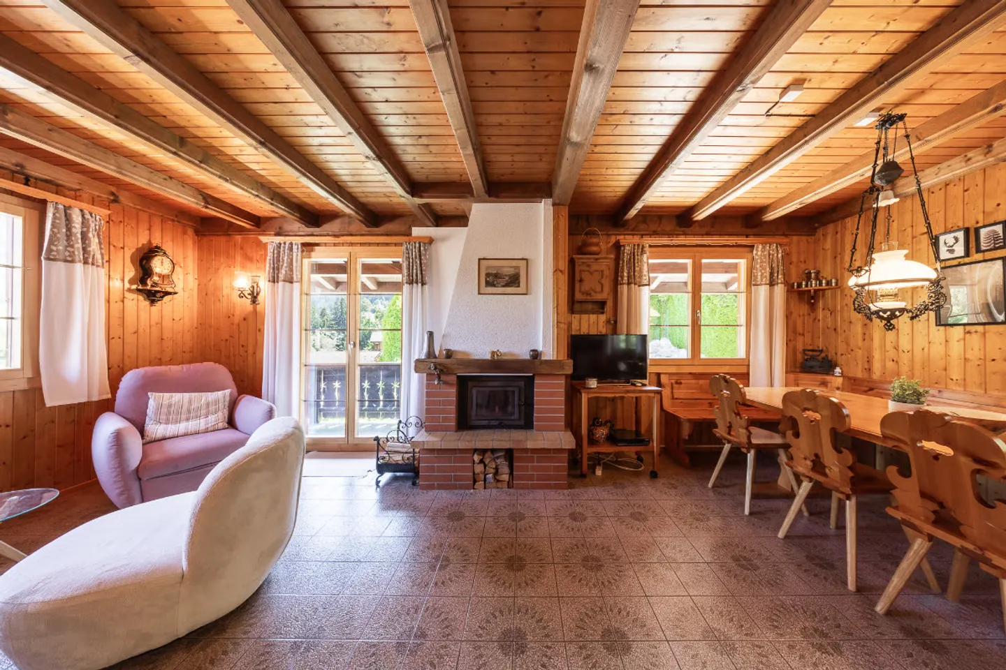 Living in Harmony with Nature: 4½-Room Chalet in a Quiet Location - Photo 10 of 13
