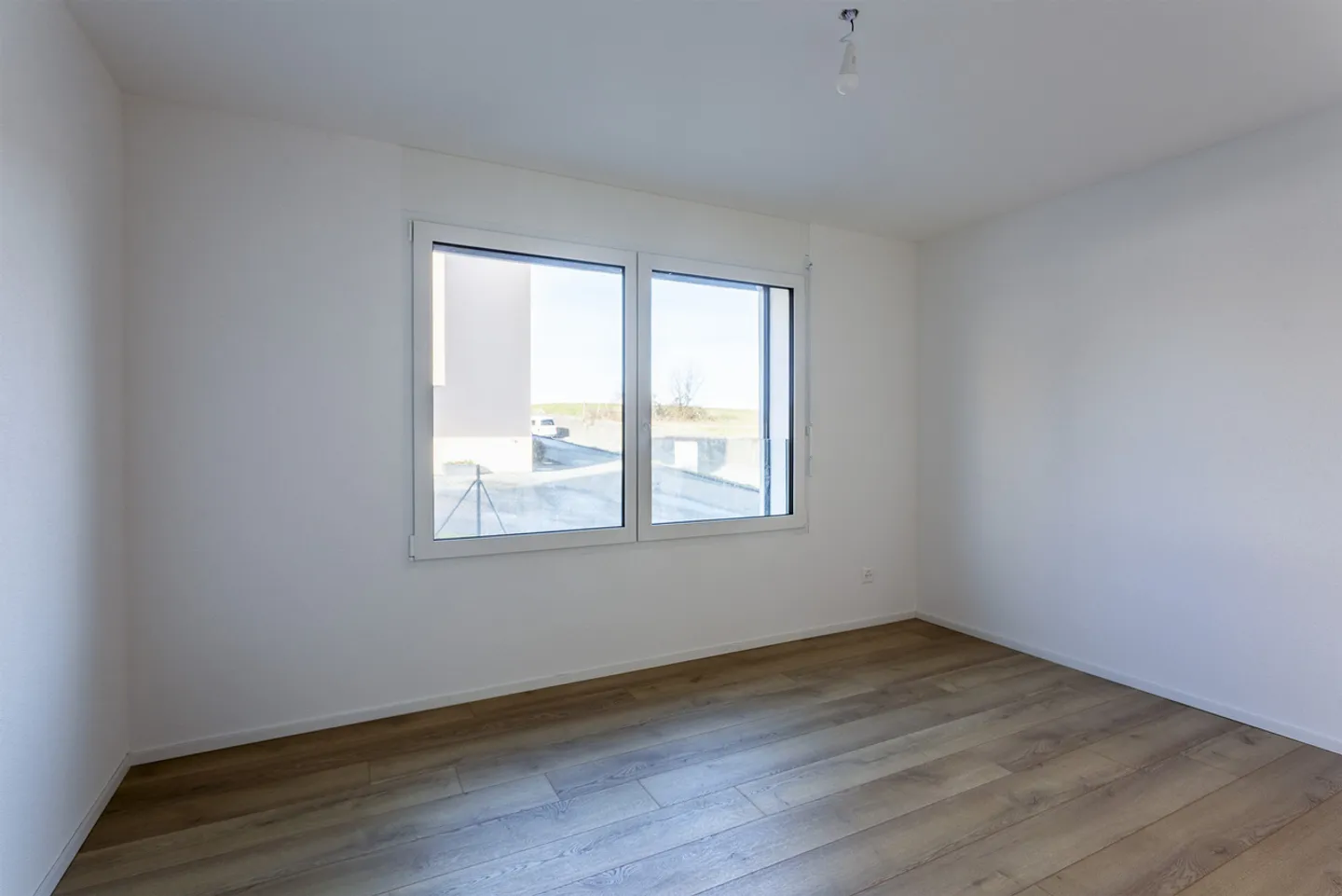 Appartement 4,5 pièces au 1er étage avec place de parking souterrain, unité 3 - Photo 5 sur 13