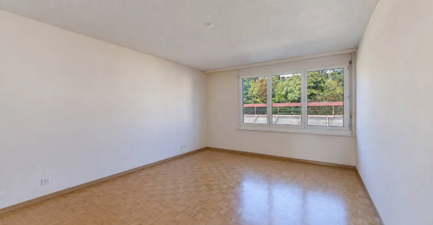 Helle Wohnung mit großer Terrasse und Panoramablick auf den See - Foto 6 von 11