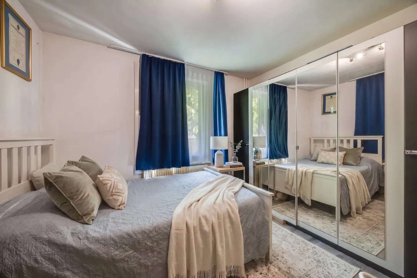 Piccolo bel edificio multifamiliare con tre appartamenti affittati - Foto 3 di 13