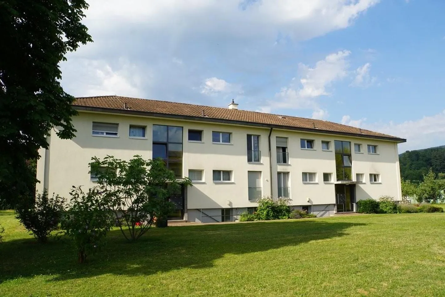 Sanierte 4-Zimmerwohnung im Grünen - Foto 1 von 5