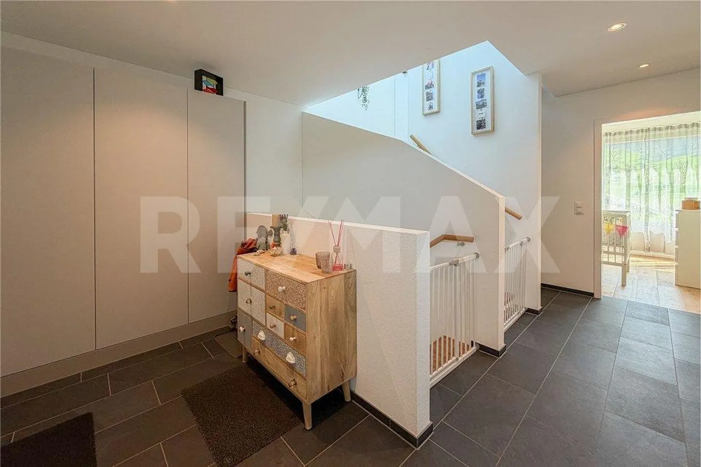Emplacement de rêve ensoleillé avec vue Maison individuelle de 5,5 pièces à vendre à Wintersingen - Photo 8 sur 13