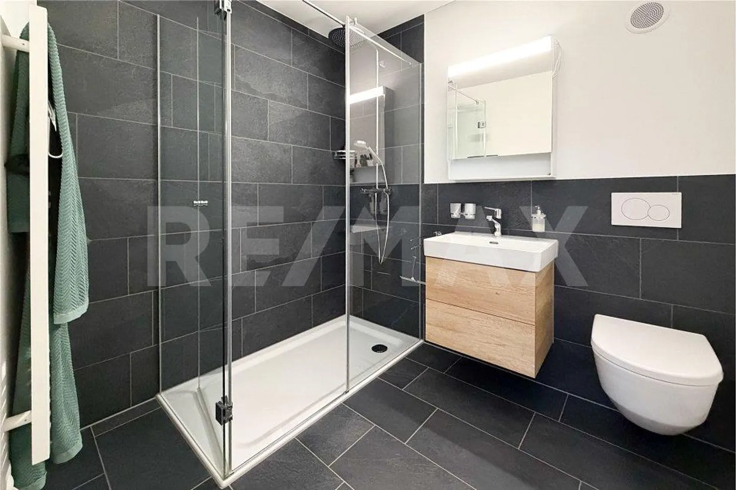 Emplacement de rêve ensoleillé avec vue Maison individuelle de 5,5 pièces à vendre à Wintersingen - Photo 9 sur 13