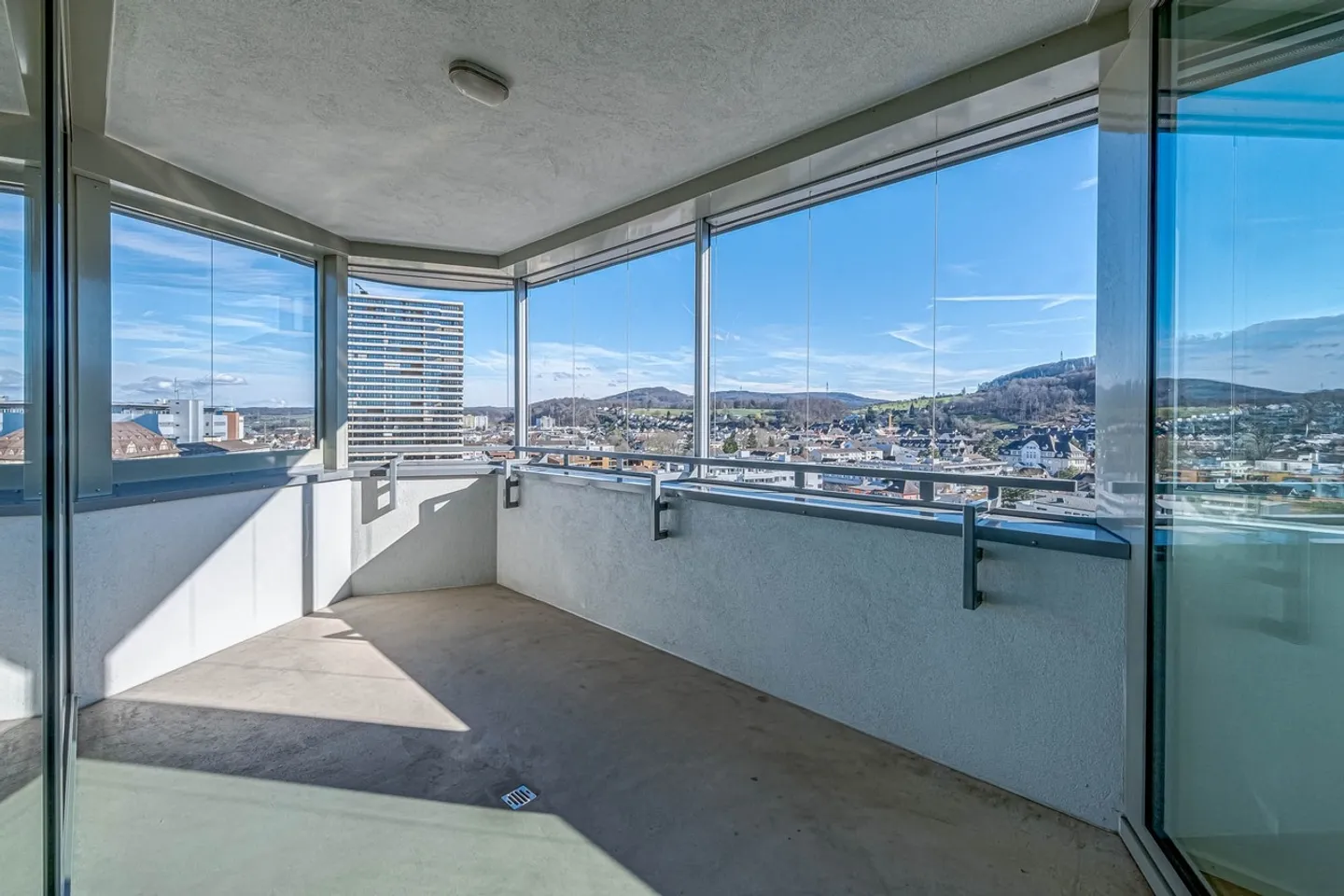 Moderne et spacieux - Photo 5 sur 7