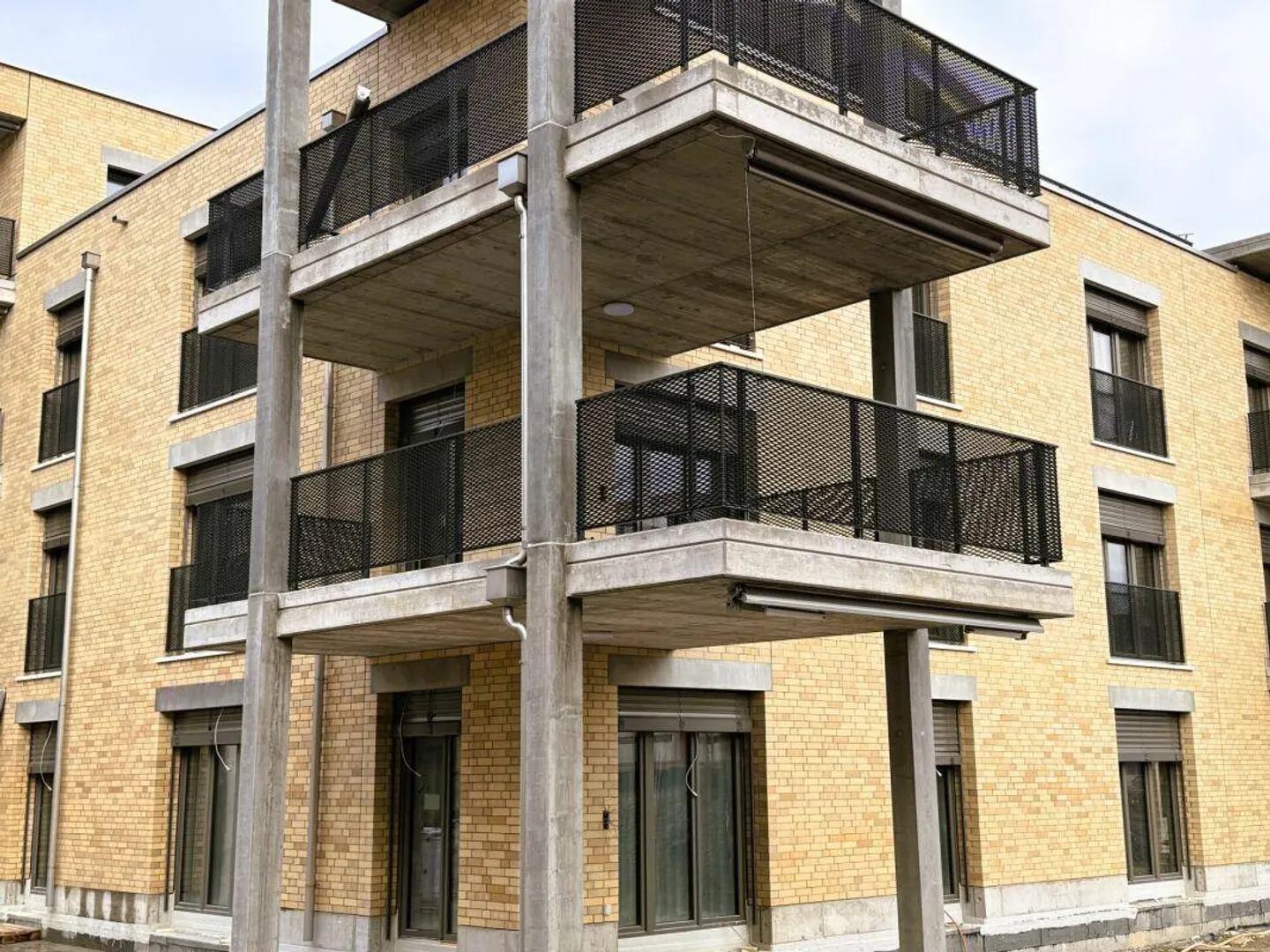 Appartamento di alta qualità 3.5 locali con un bellissimo giardino (C 0.3) - Foto 6 di 13