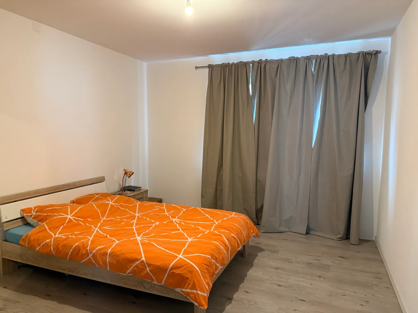 Concorde 44. Fully renovated 2.5 room apartment - Photo 4 of 8