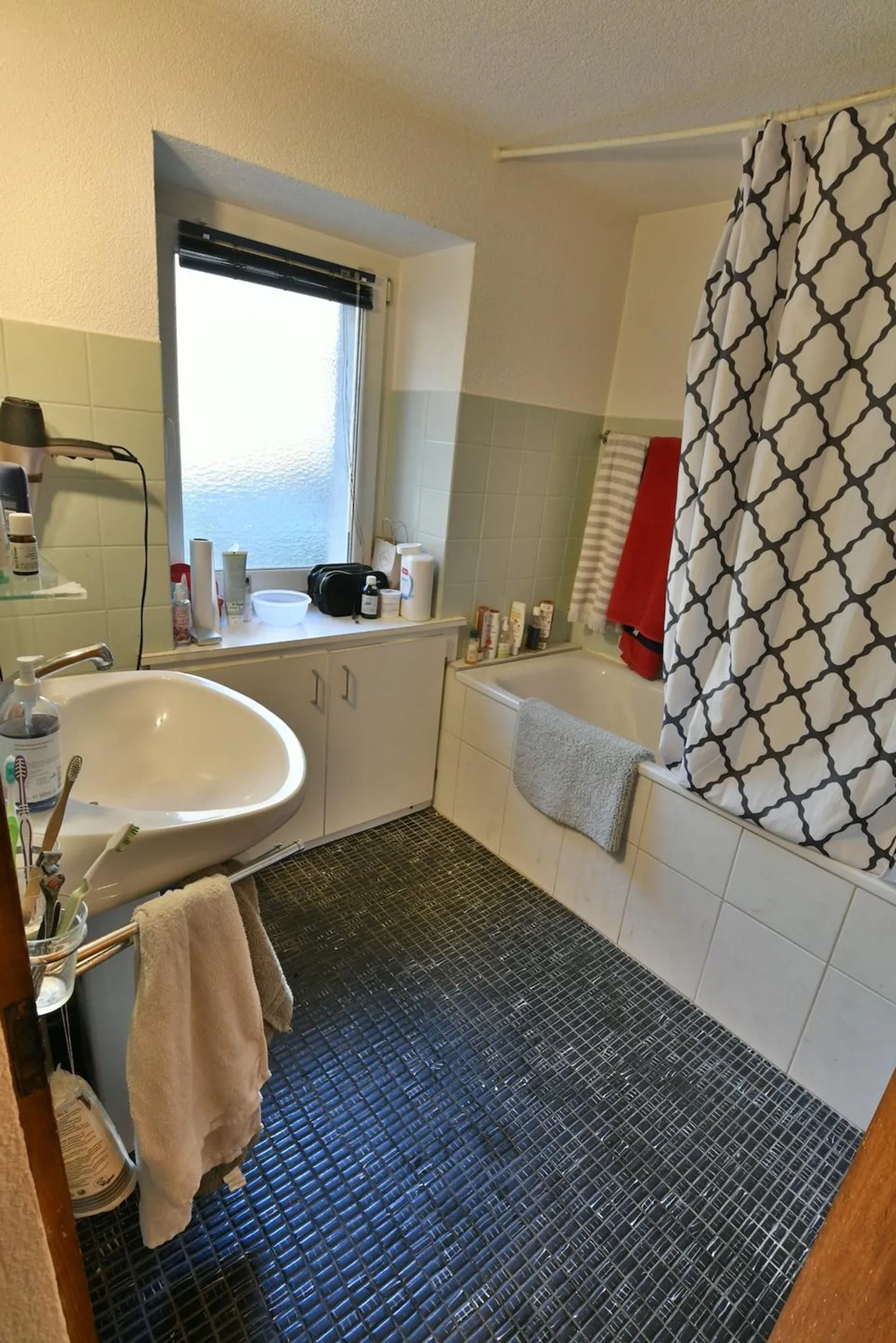 To seize in Chamoson/VS, property composed of 3.5 plots, 1 house and 1 barn - Photo 11 of 13