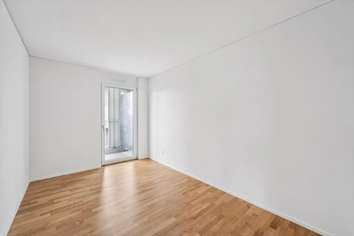 Apartment for rent - Photo 4 of 12