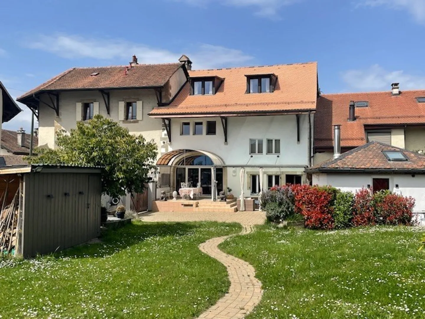 Casa nel cuore del cantone di Ginevra, Svizzera - Foto 4 di 11