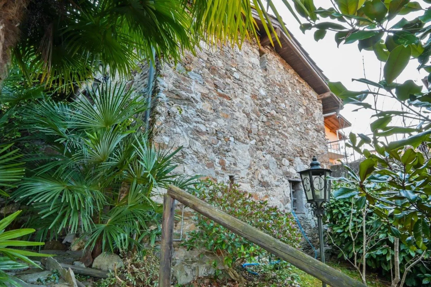 Caratteristica casa Ticinese con grande terreno / Charmantes Tessiner-Haus mit grossem Grundstück - Foto 13 di 16