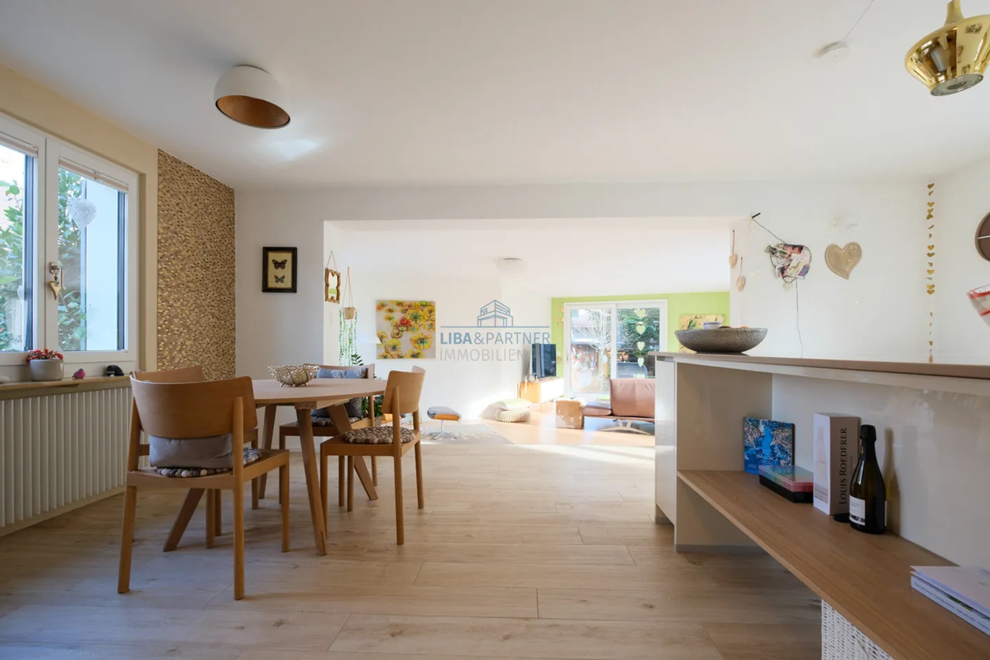 «Stilvoll saniertes Einfamilienhaus mit modernem Anbau und Charakter» - Photo 6 of 13