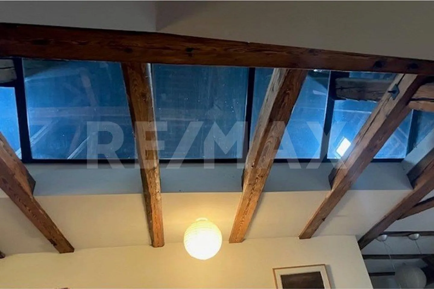 Penthouse historique dans un emplacement privilégié – Opportunité d'investissement attrayante - Photo 6 sur 11