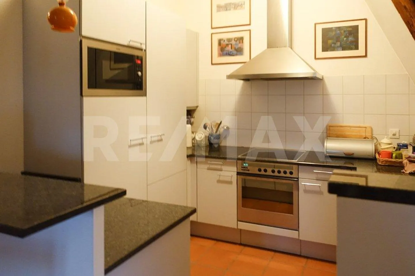 Penthouse historique dans un emplacement privilégié – Opportunité d'investissement attrayante - Photo 7 sur 11