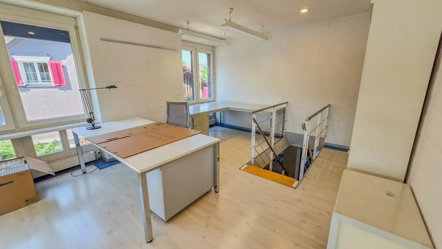 Office / Commercial Space in a Central Location in Trübbach - Photo 2 of 8