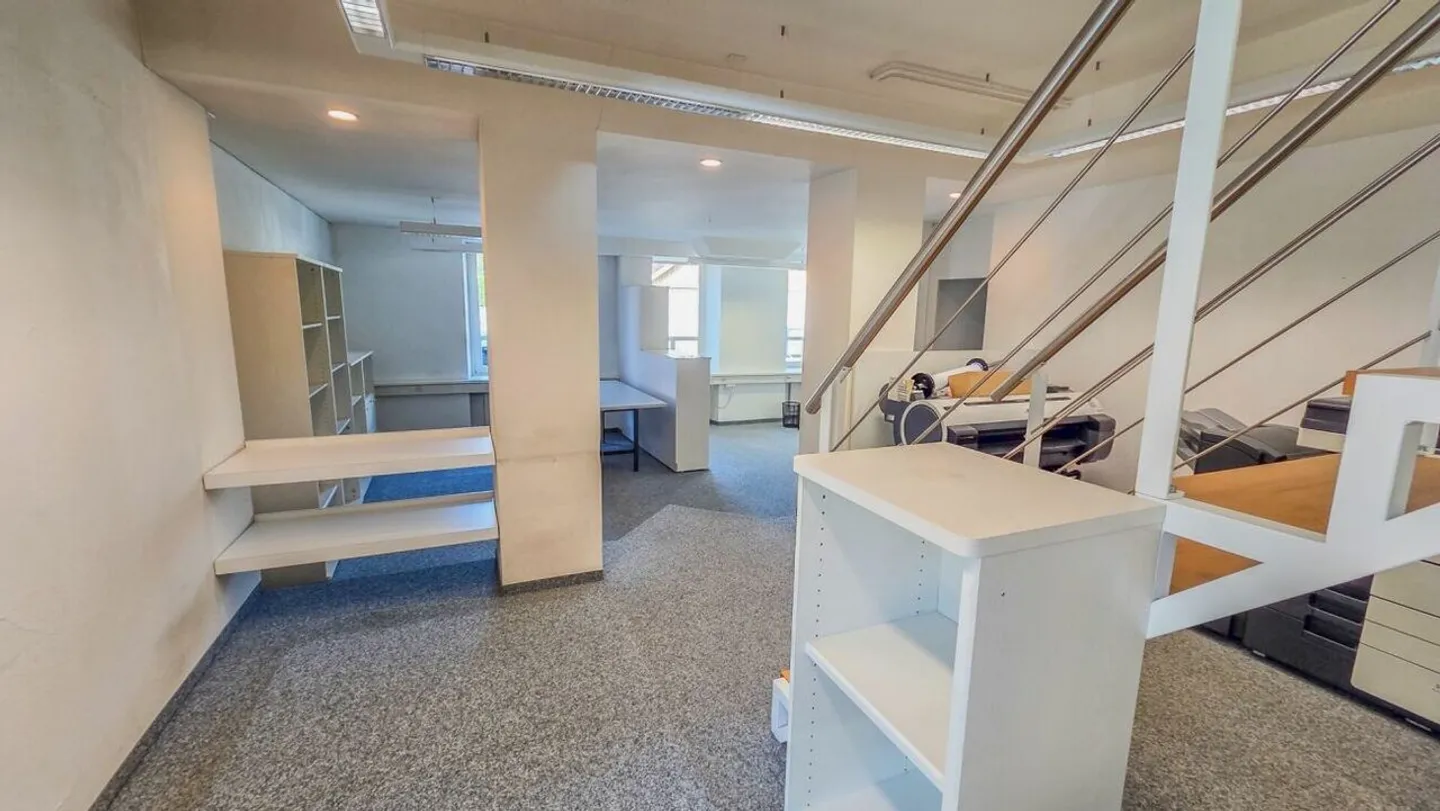 Office / Commercial Space in a Central Location in Trübbach - Photo 5 of 8