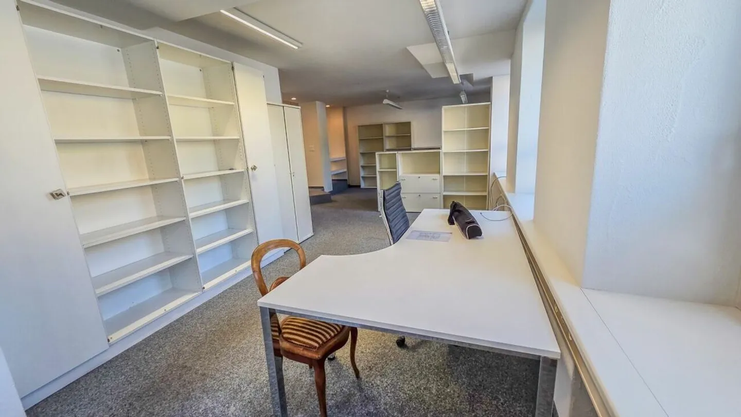 Office / Commercial Space in a Central Location in Trübbach - Photo 6 of 8