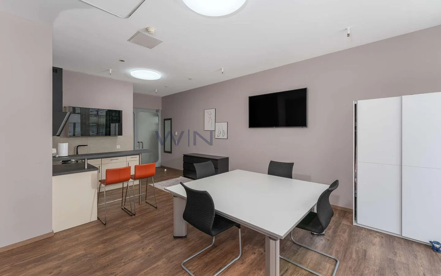 Elegant Hideaway in the Heart of the Action - Photo 9 of 13
