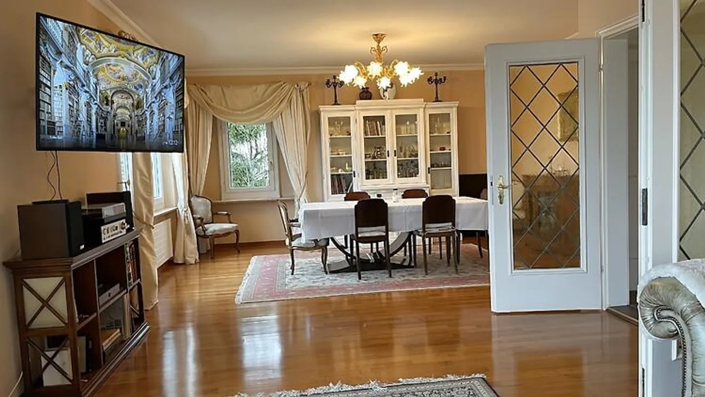 MAISON DE 5½ PIÈCES À UNTERENGSTRINGEN (ZH), MEUBLÉE, TEMPORAIRE - Photo 2 sur 10