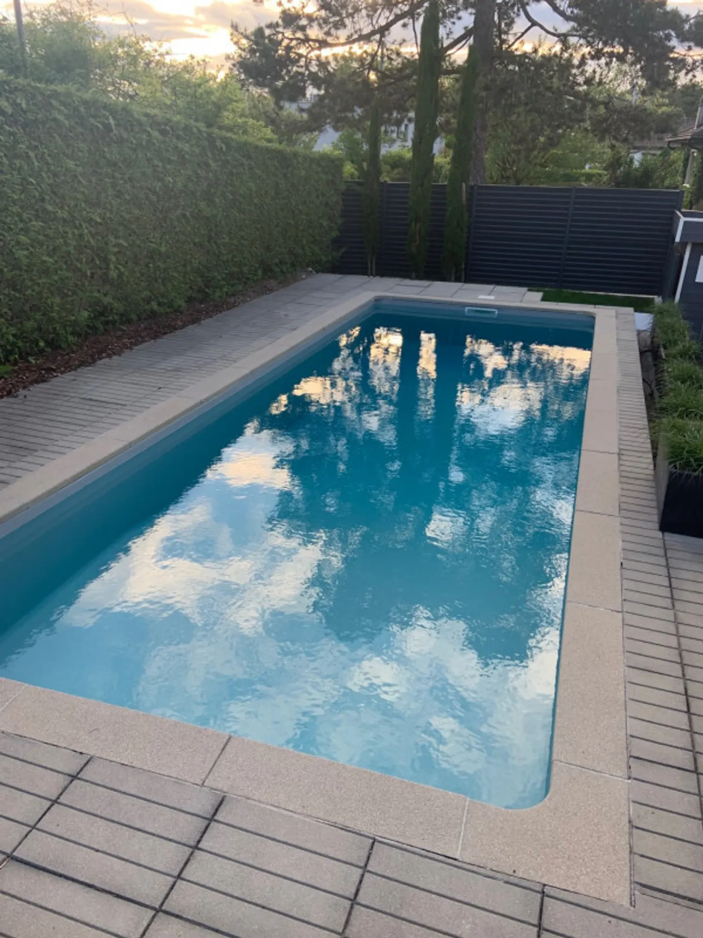 Villa rara con 2 camere da letto, piscina e giardino di 600 m² - Foto 2 di 13
