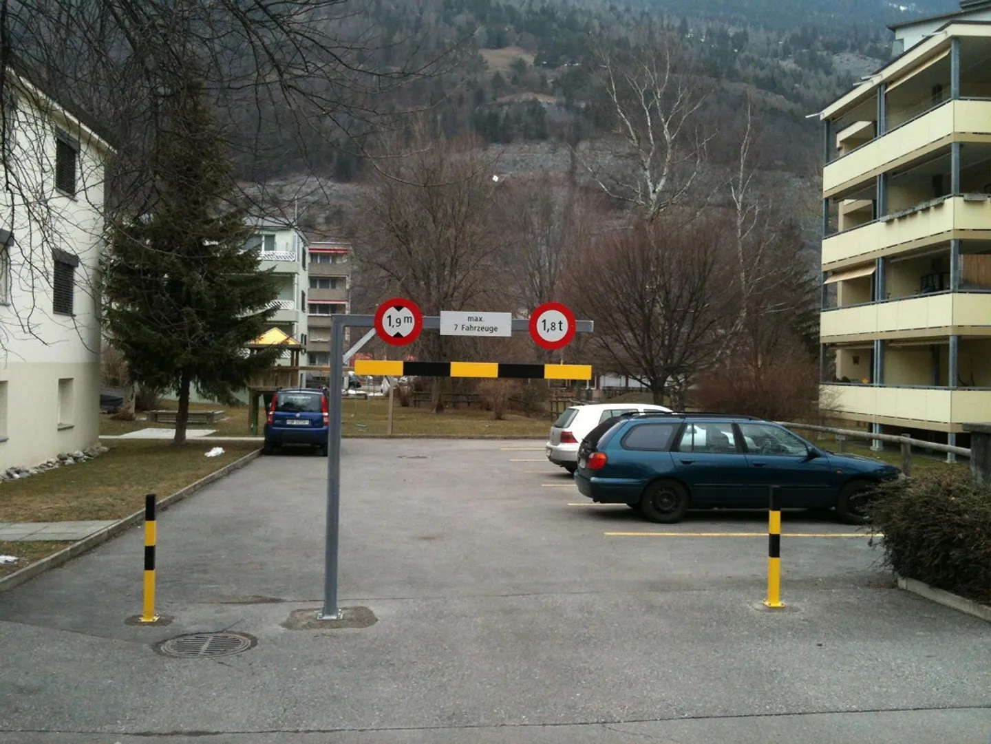 Aussenparkplatz - Foto 1 von 1