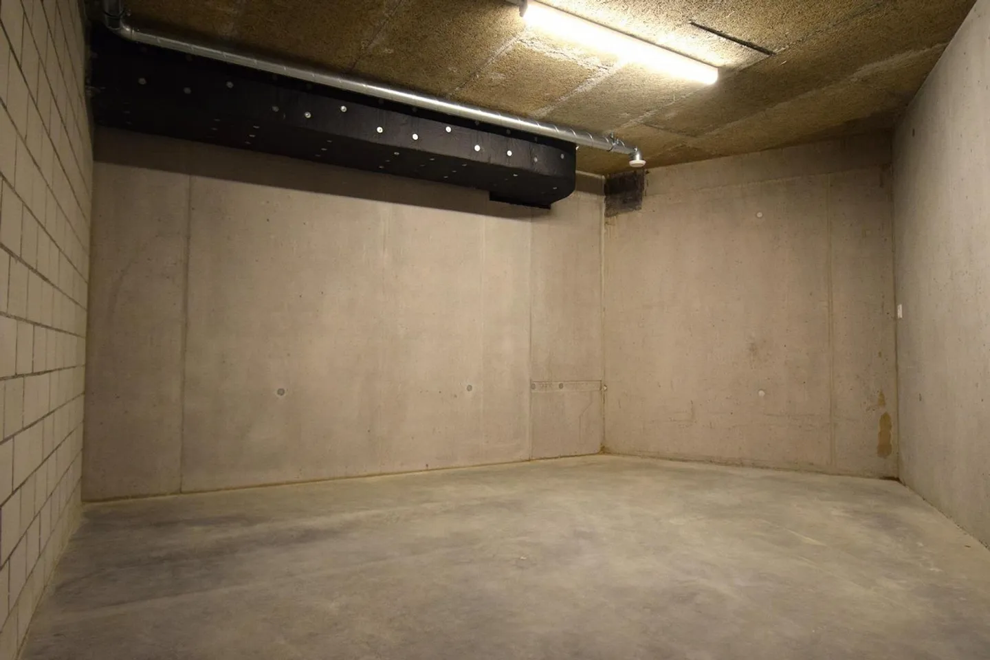 Salles de bricolage à louer à Grüsch - Photo 7 sur 8